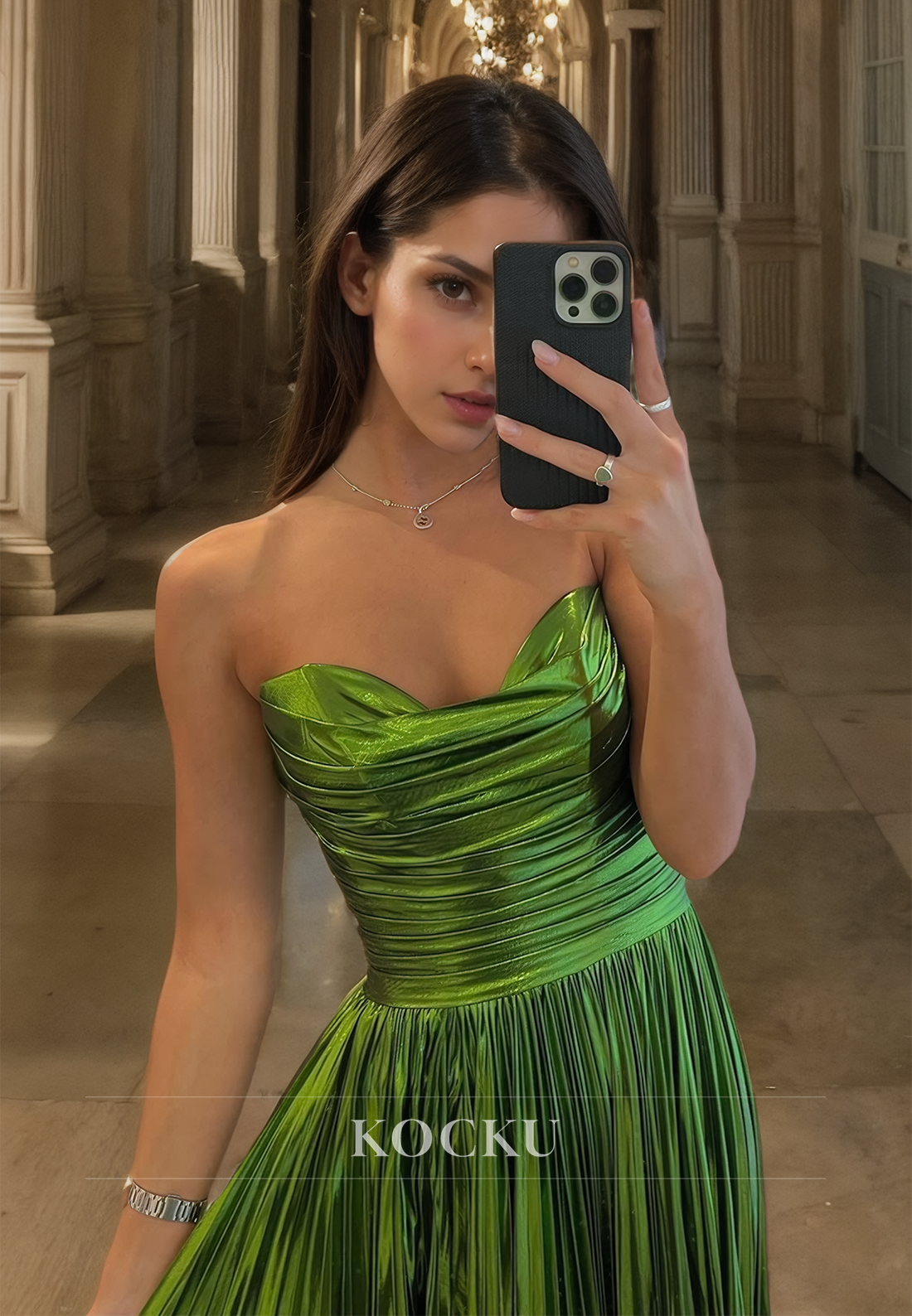 Sweetheart A-Line Sleeveless Brush Train Pleated Prom Dress with High Split Evening Party Dress