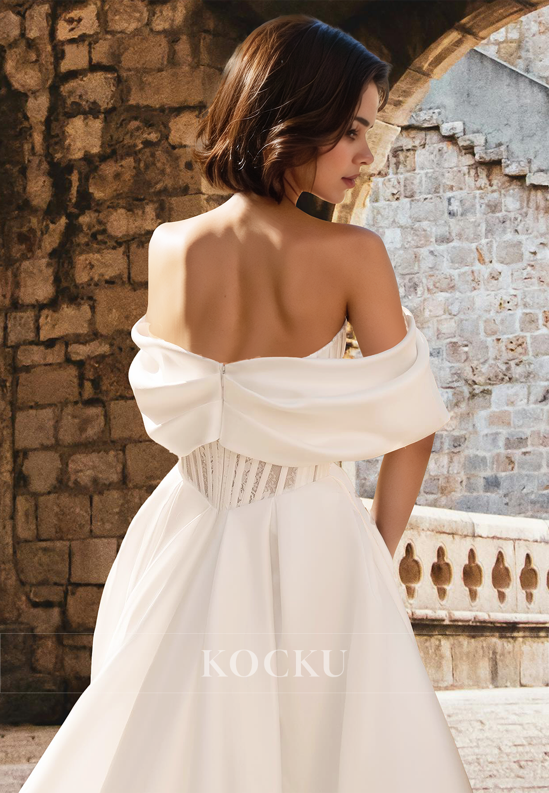Classic A-Line Off Shoulder Sleeveless Stripe Satin Pleats Bridal Gowns Wedding Dress with Train
