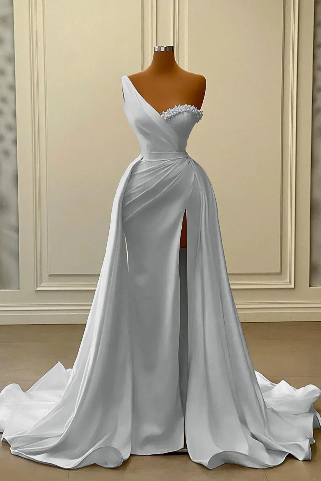 Charmeuse White Wedding Dress Sleeveless One Schuler With Beadings YL0163