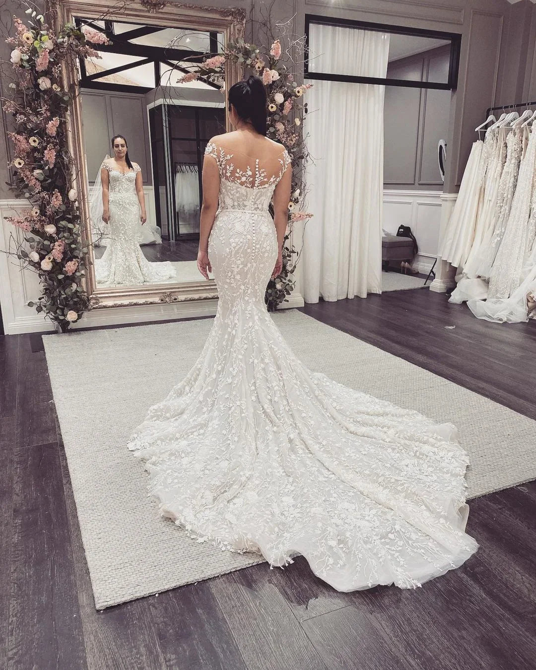 Off-the-Shoulder Backless Floor-length Mermaid Wedding Dress With Appliques Lace