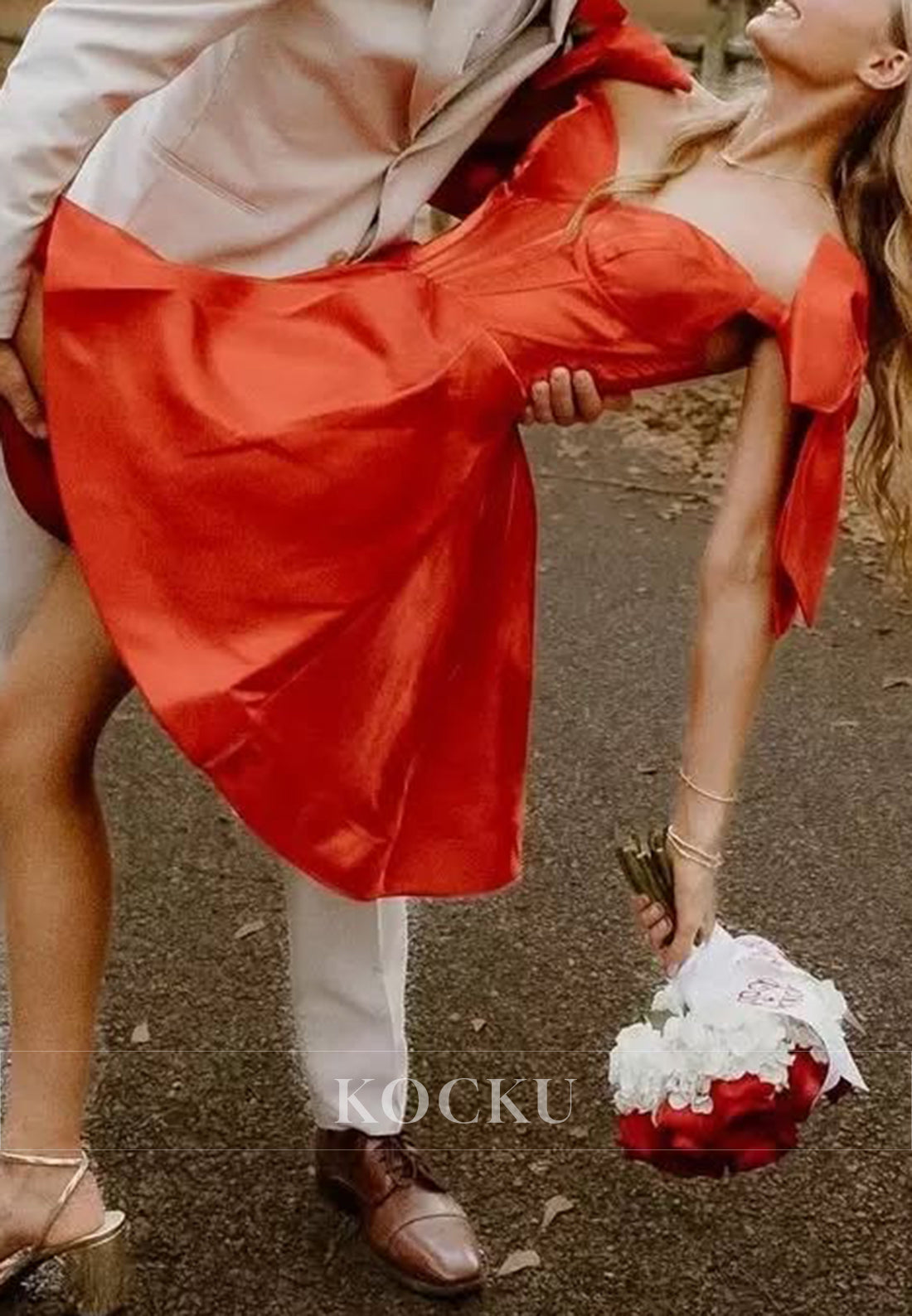 A-Line Off the Shoulder Bowknot Pleated Homecoming Dresses