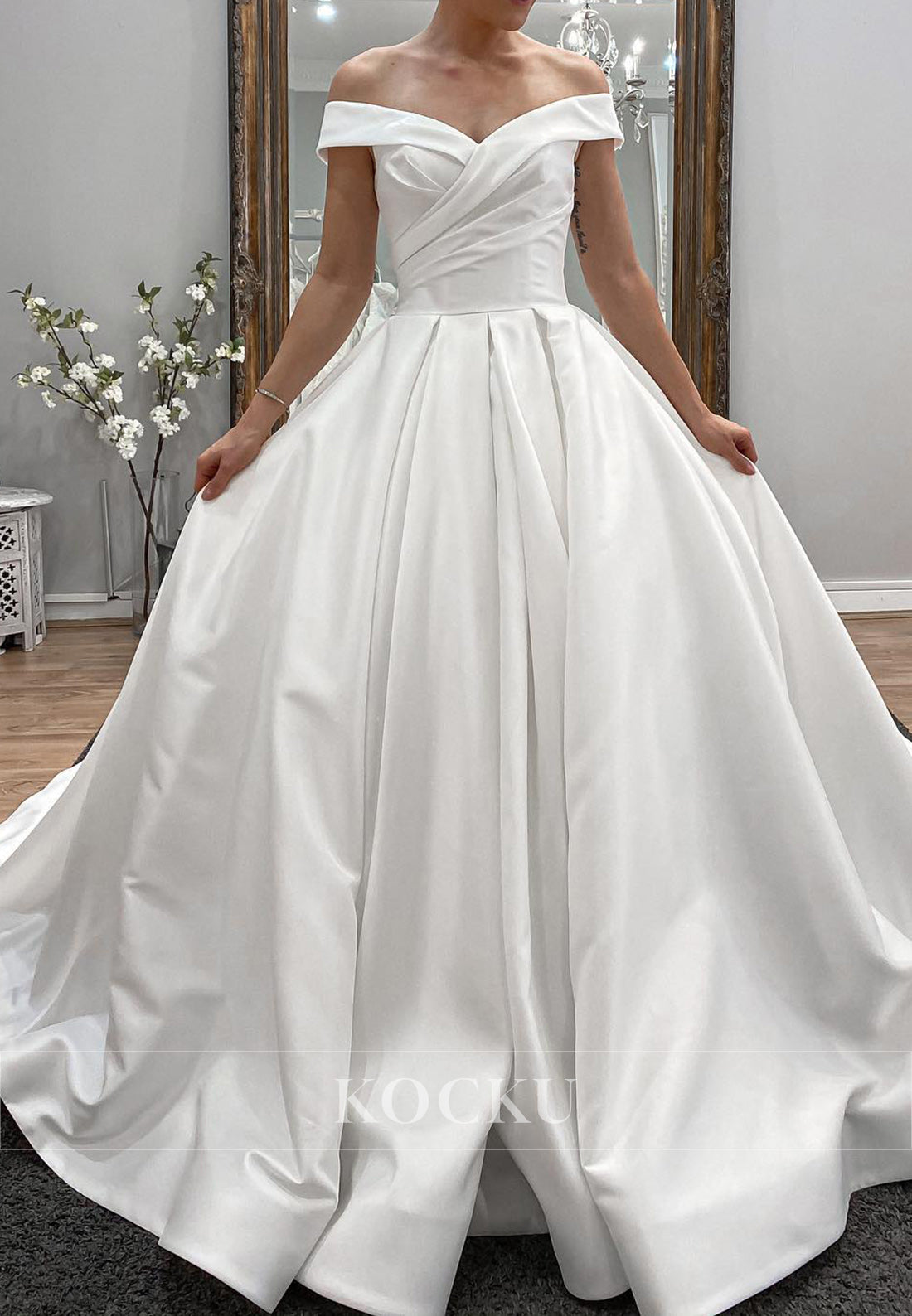 Elegant Off - Shoulder Satin Ball Gown Wedding Dress with Lace - Up Back