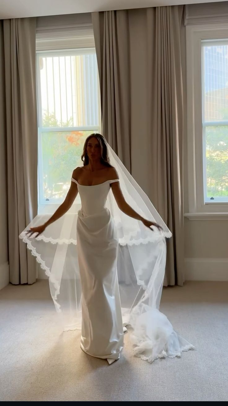 Dreamy Wedding Dress Sheath Off The Shoulder White Satin Summer Long Wedding Dresses Bridal Gowns