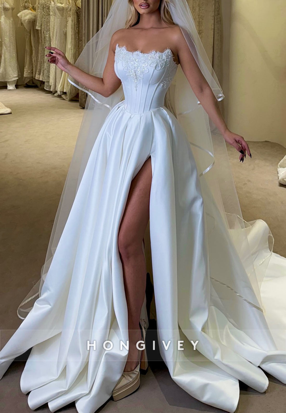 Off the Shoulder Strapless Lace Pleated Court Train A-line Wedding Dresses
