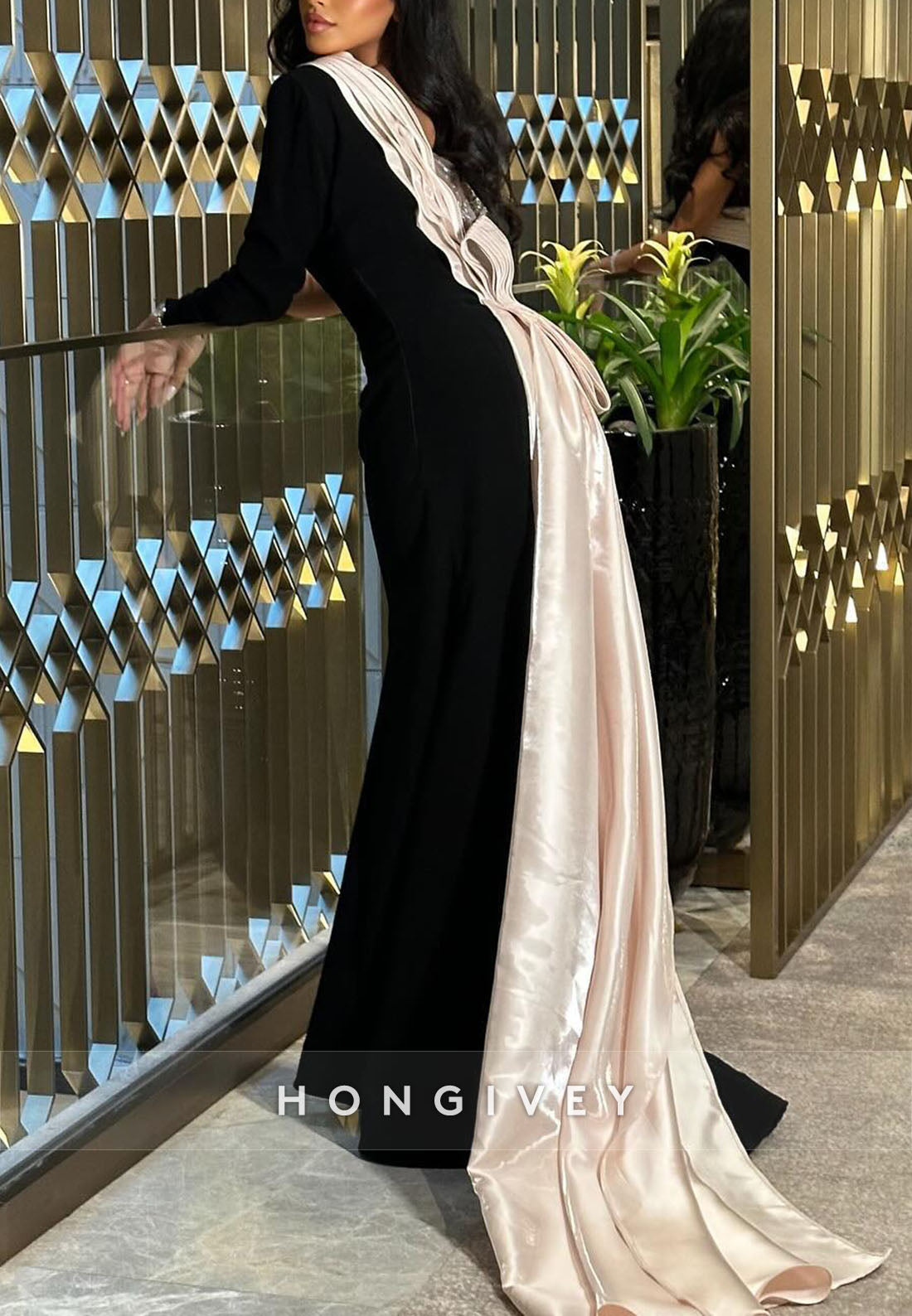 A-line Floor-Length One Shoulder Pleated Back Draping Evening Gown