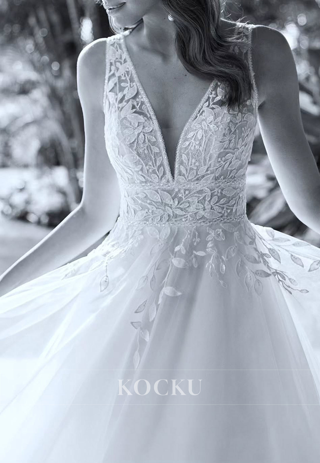 White Applique V-Neck Backless Ballgown Wedding Dress with Sheer Straps