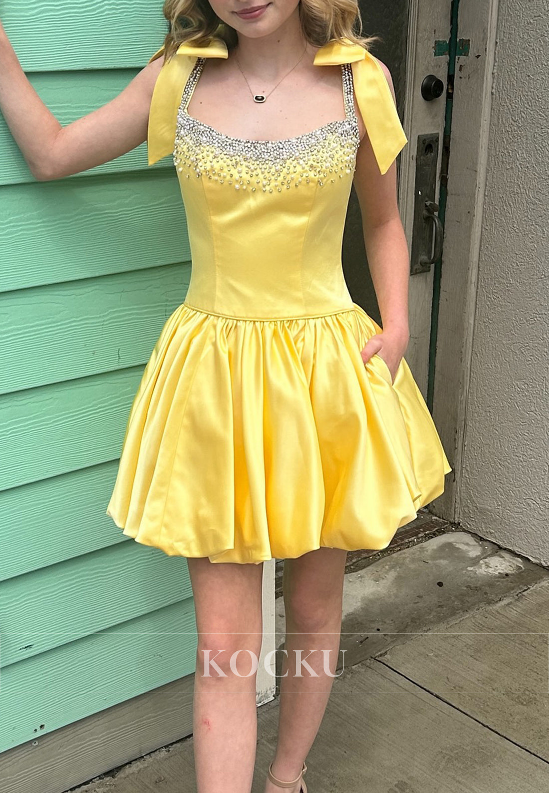 A-Line Scoop Bowknot Rhinestone Homecoming Dresses with Pockets
