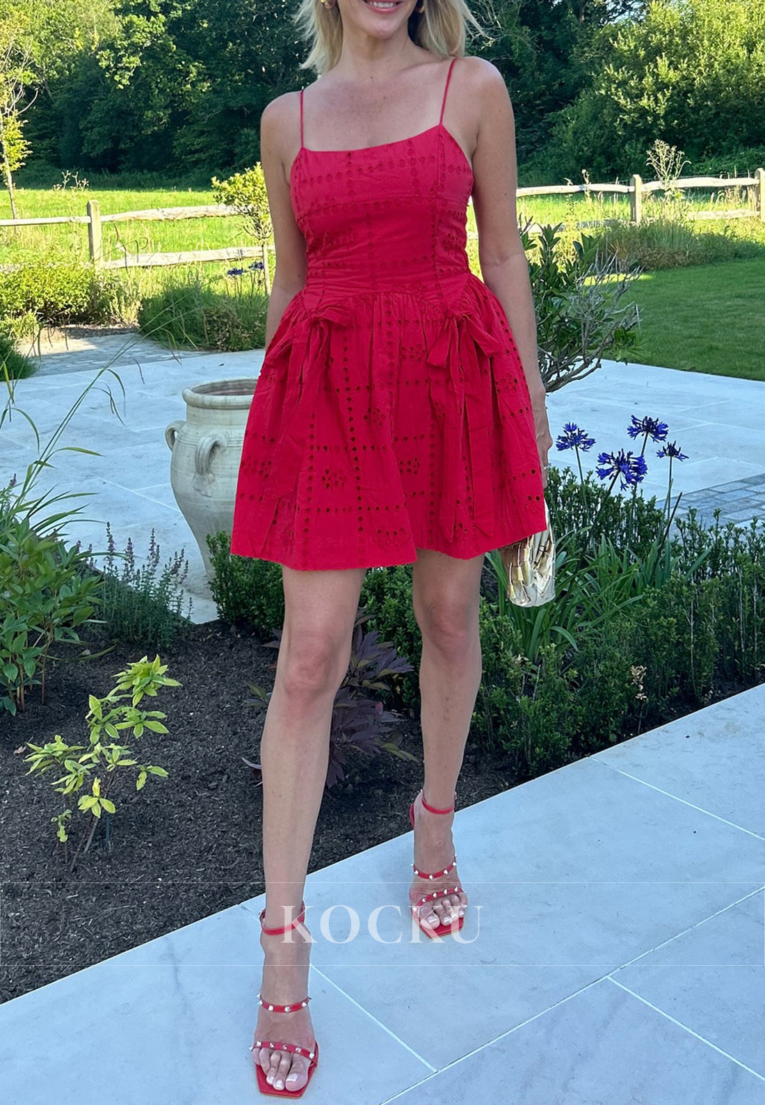 A-Line Spaghetti Straps Square Pleated Bowknot Homecoming Dresses