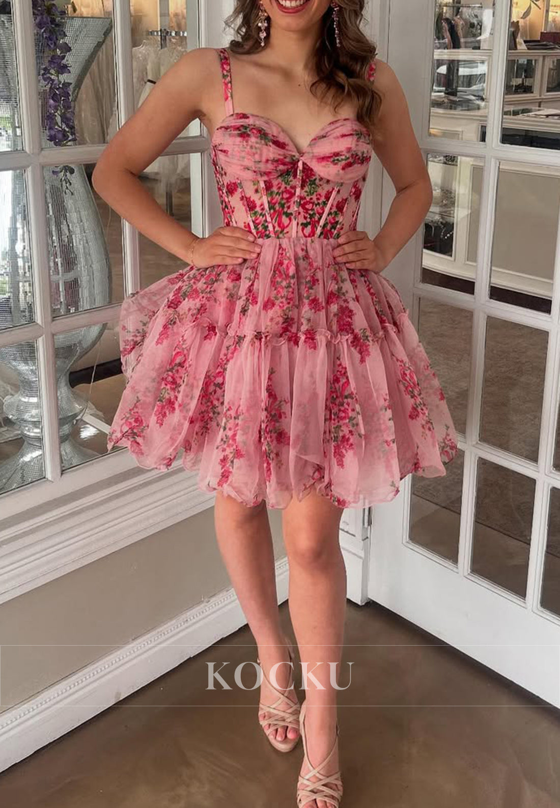 A-Line Spaghetti Straps Sweetheart Flowers Pleated Homecoming Dresses