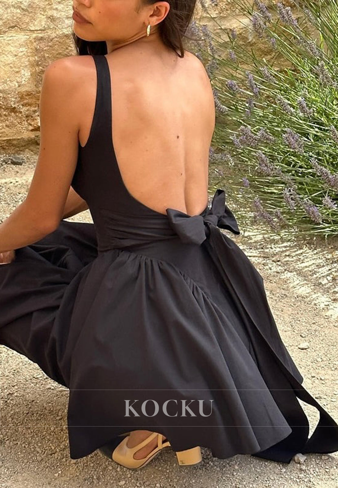 A-Line Square Bowknot Backless Pleated Homecoming Dresses