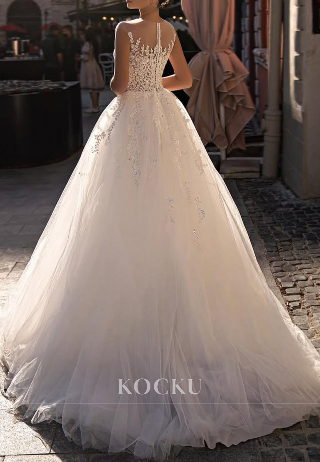 Sleeveless Illusion Neckline Ballgown Wedding Dress with Lace Embroidery