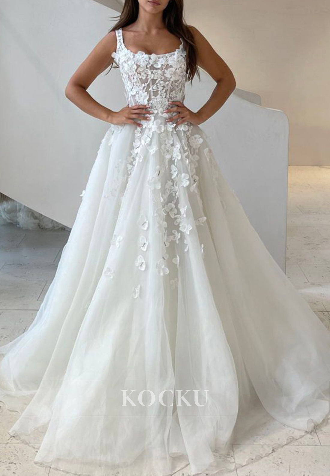 White Floral Appliques Square Neck Buttons-Up Ballgown Wedding Dress