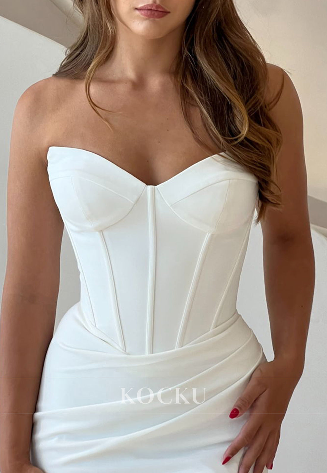 White Sweetheart Corset Ruched Trumpet Full-Length Wedding Dress with Slit