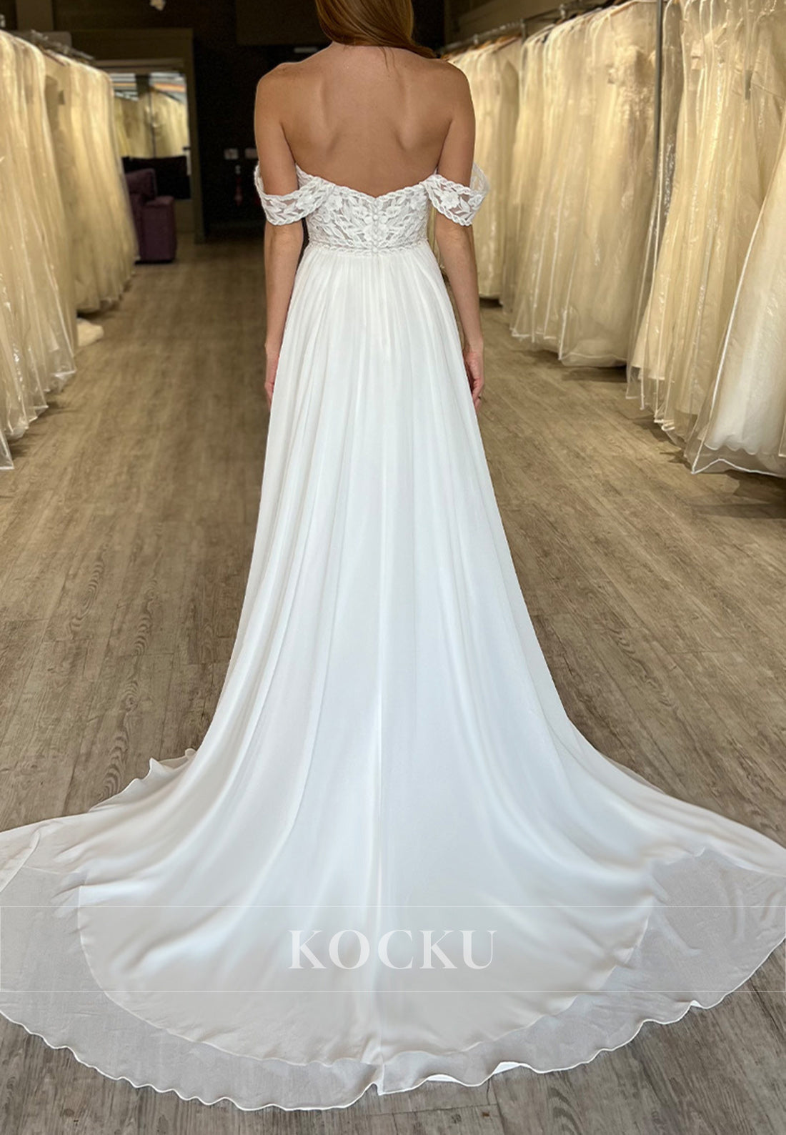 White Lace Bodice Sweetheart A-Line Wedding Dress with Detachable Straps