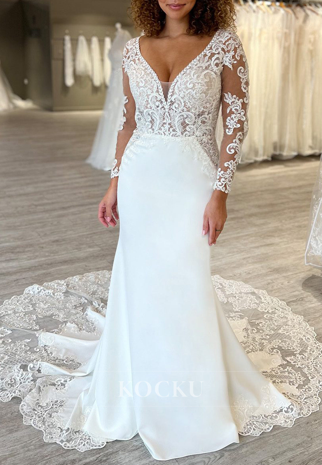Elegant V-Neck Long-Sleeve Sheer Back Lace Mermaid Wedding Dress