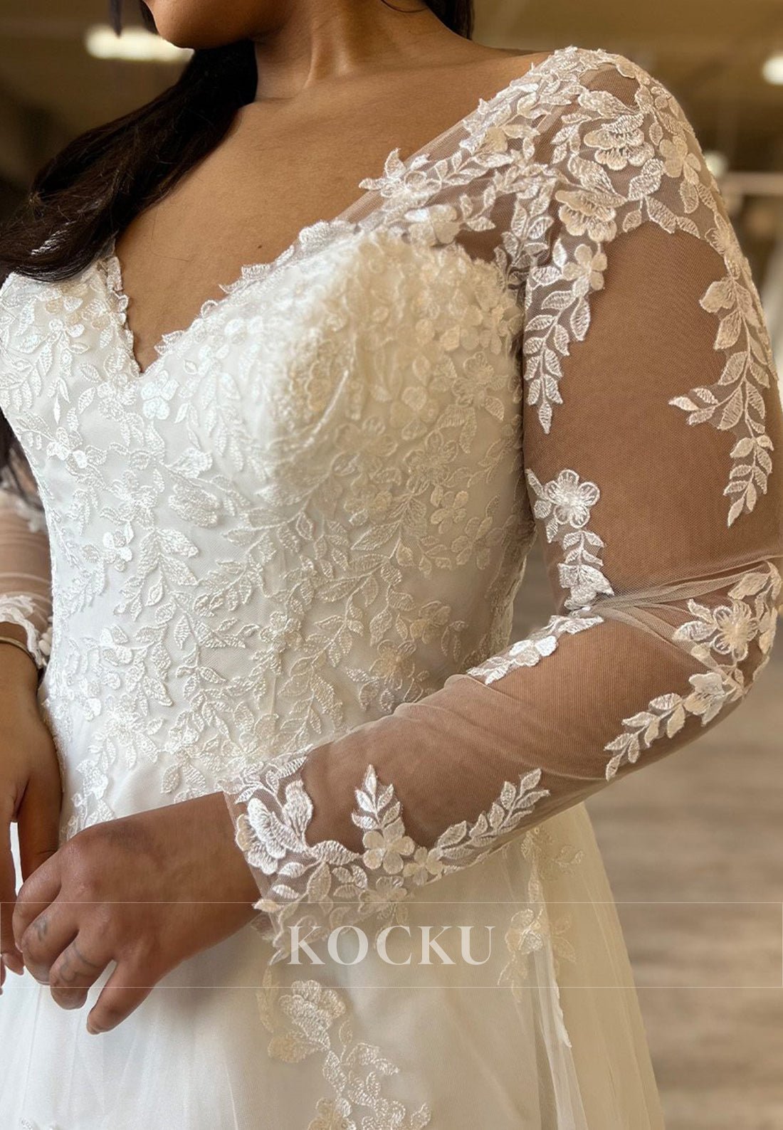 White Applique Sweetheart Lace-Up Back Ankle-Length Wedding Dress with Long Sleeves