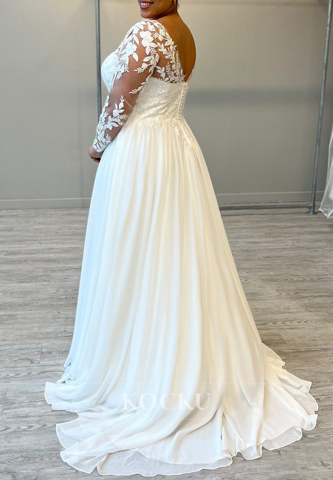 White Sweetheart Appliques A-Line Chiffon Wedding Dress with Sheer Long Sleeves