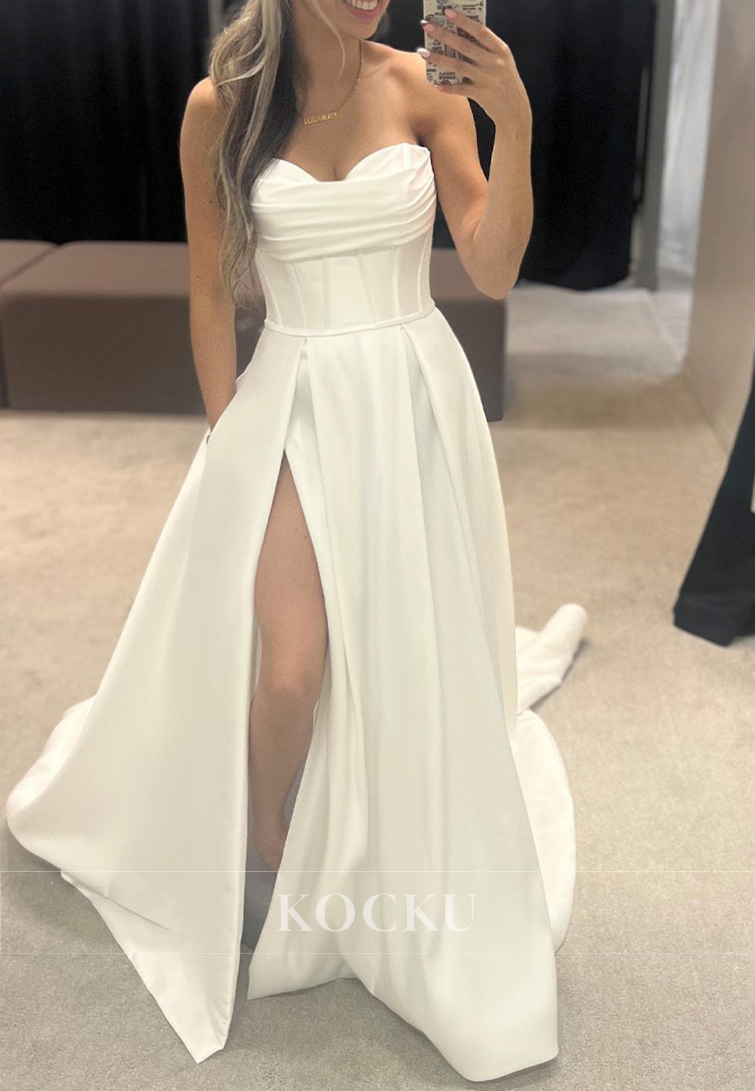 White Sweetheart Corset Bodice Pleated A-Line Wedding Dress with Slit and Pockets